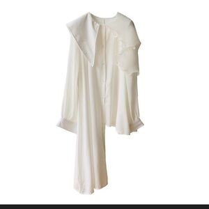 F. Modern blouse Large Asymmetrical white Unique collars Whimsical hem EUC